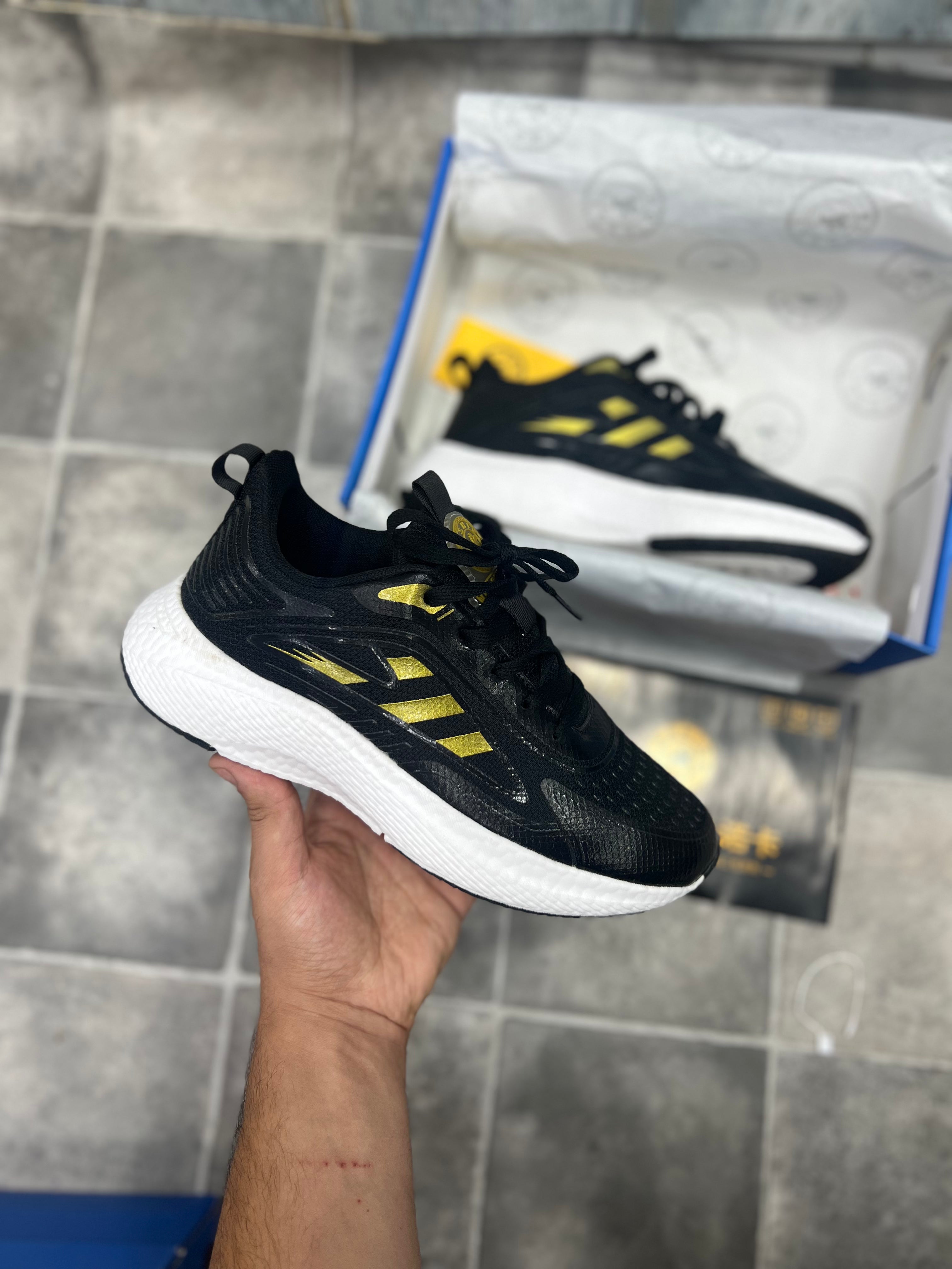 حذاء طبي و رياضي